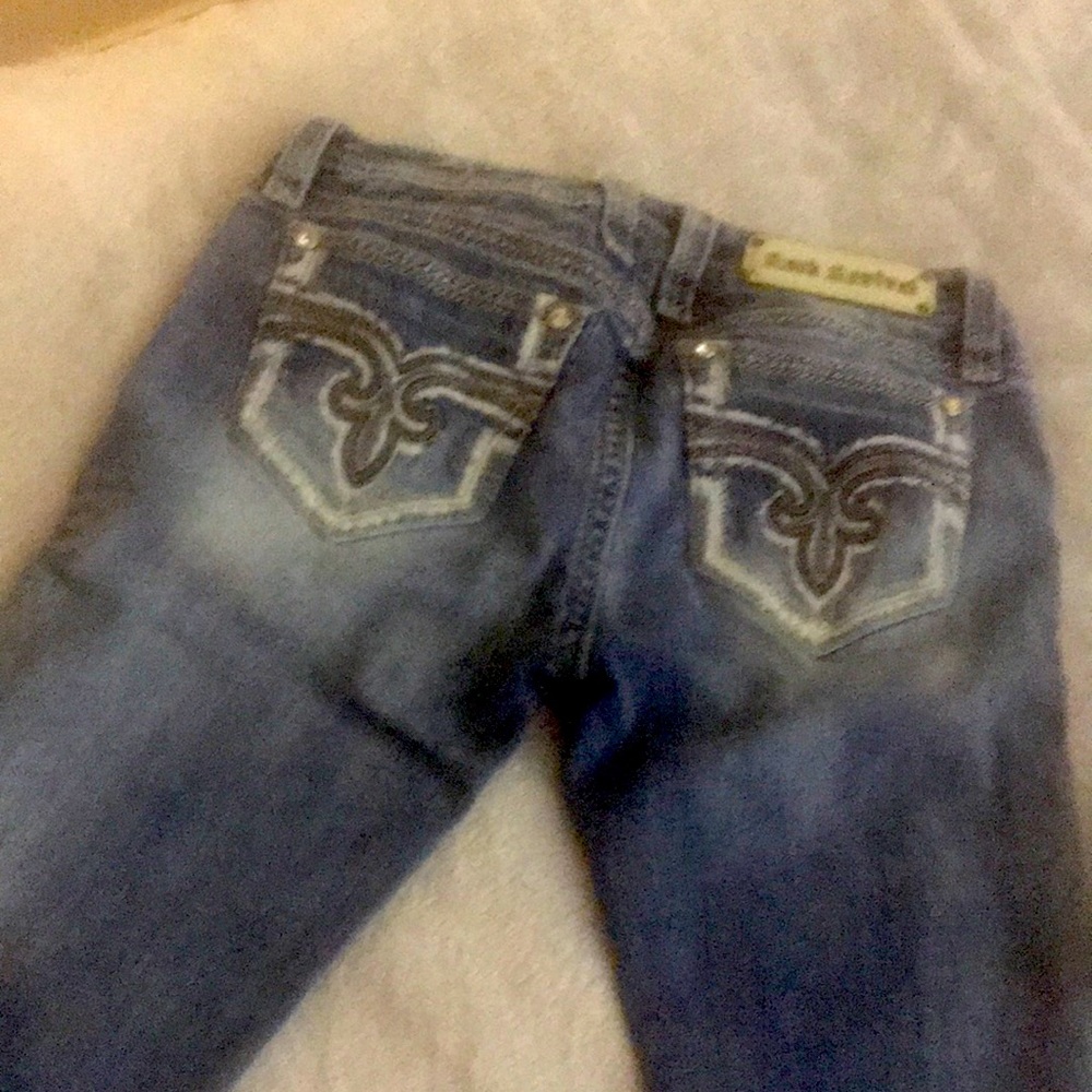 Rock Revival Like New 29R Straight Leg